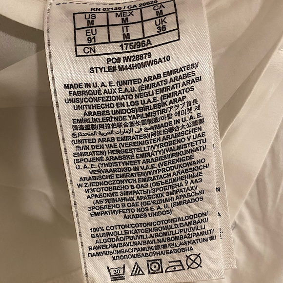 **LIKE NEW** M GUESS White Button-Up. Size M. Slim Fit. - Picture 5 of 5